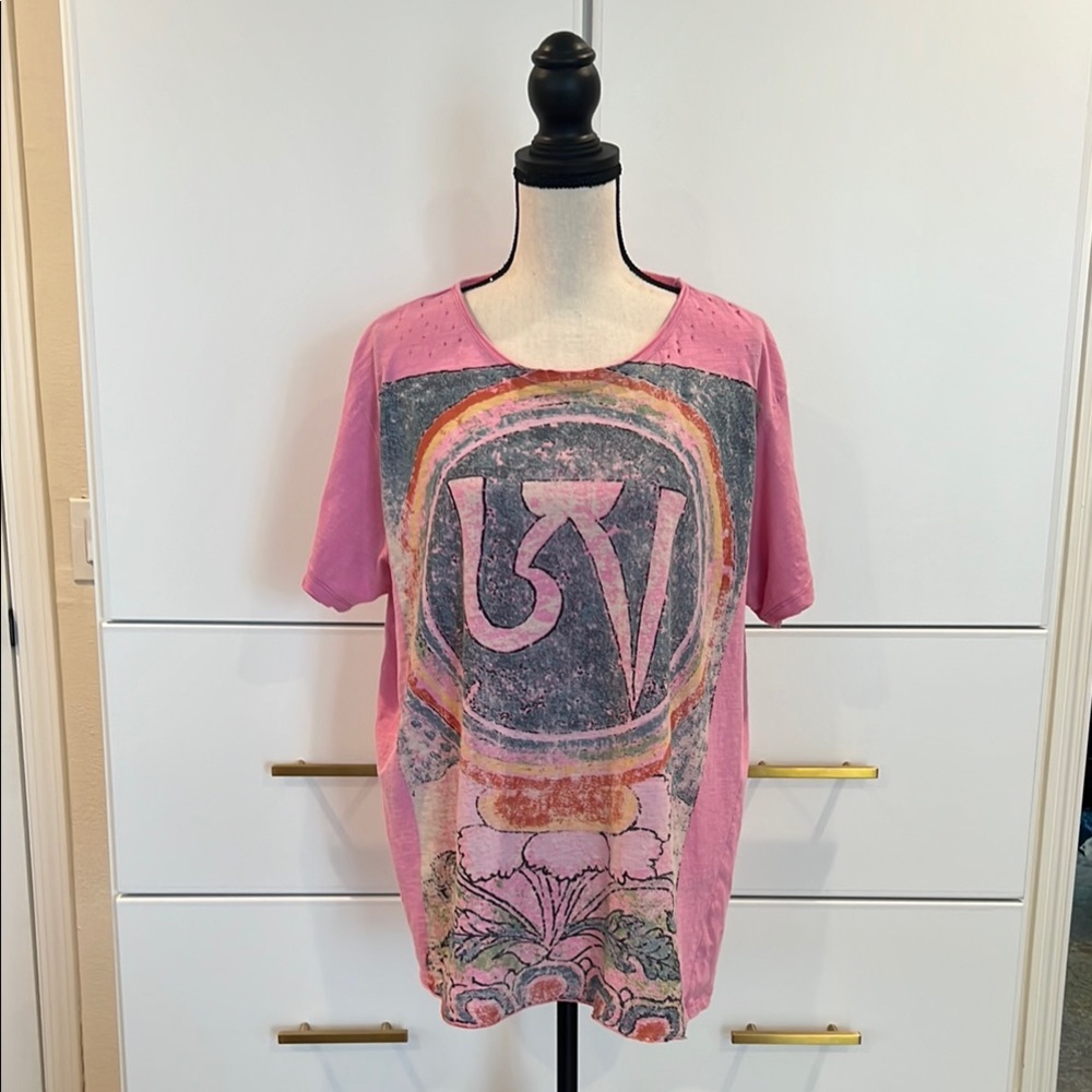 Magnolia Pearl Pink Graphic Tee